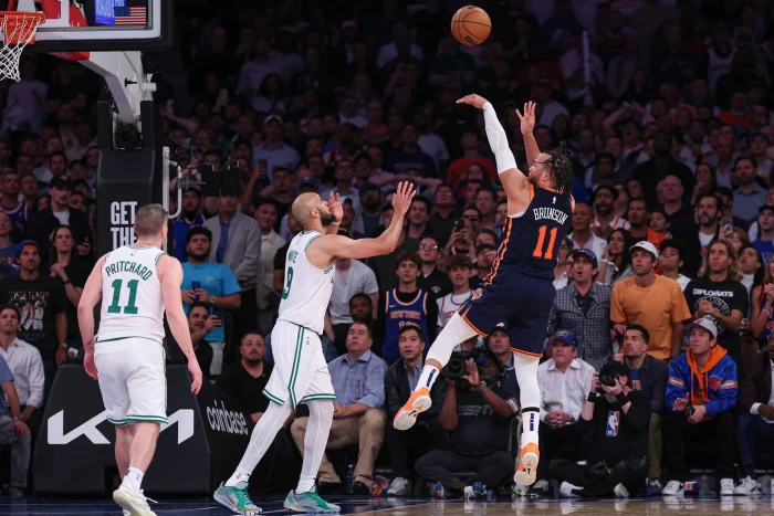 NBA直播-紐約尼克斯隊控制著對陣波士頓凱爾特人隊的半決賽系列賽。