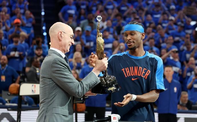 雷霆雙殺森林狼2-0領(lǐng)先，亞歷山大38分統(tǒng)治全場，小球陣第三節(jié)制勝