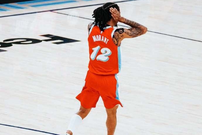 莫蘭特與經(jīng)紀(jì)公司解約：職業(yè)生涯的又一轉(zhuǎn)折