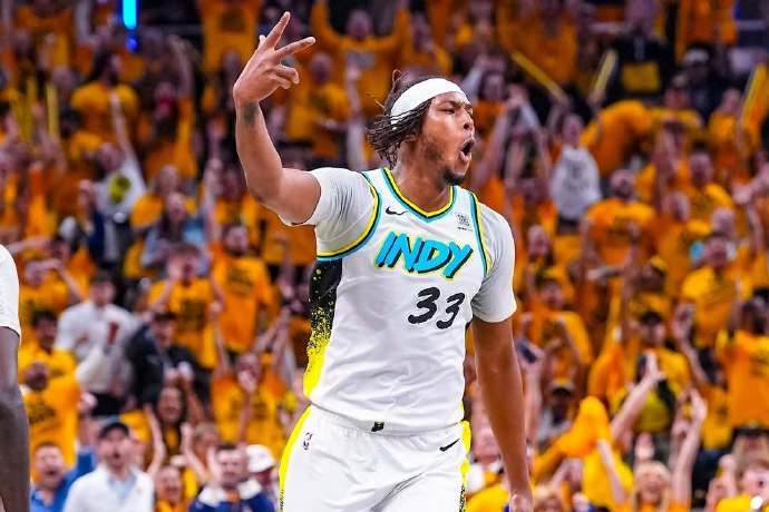 多隊(duì)希望通過(guò)先簽后換得到特納，步行者有意續(xù)簽長(zhǎng)約