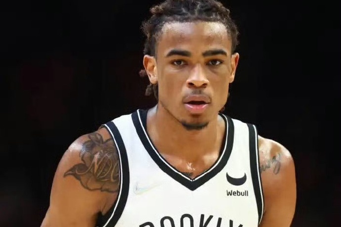 克拉克斯頓：湖人最可能得到的中鋒