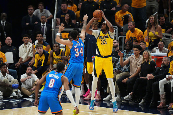 西亞卡姆：我們已付出太多努力會坦然接受結(jié)果 哈利伯頓很堅韌