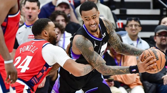 快船隊(duì)迎來(lái)重磅補(bǔ)強(qiáng)：約翰·科林斯加盟