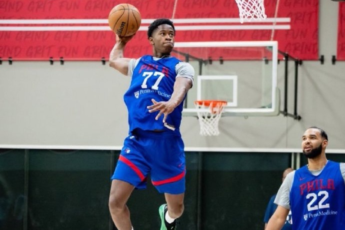 76 人官宣埃奇庫姆左手拇指扭傷，將缺席拉斯維加斯夏聯(lián)首戰(zhàn)