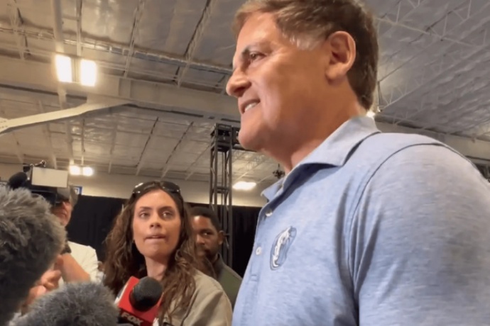 庫(kù)班力挺尼克?哈里森：決策之路，理解與爭(zhēng)議并存