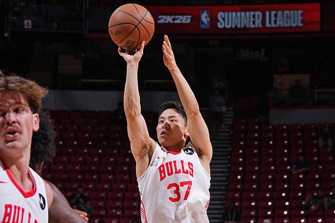 河村勇輝：NBA雙向合同與亞洲杯的艱難抉擇