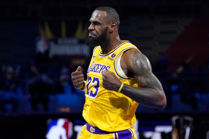 詹姆斯攜手知名訓練師，共鑄賽場新輝煌