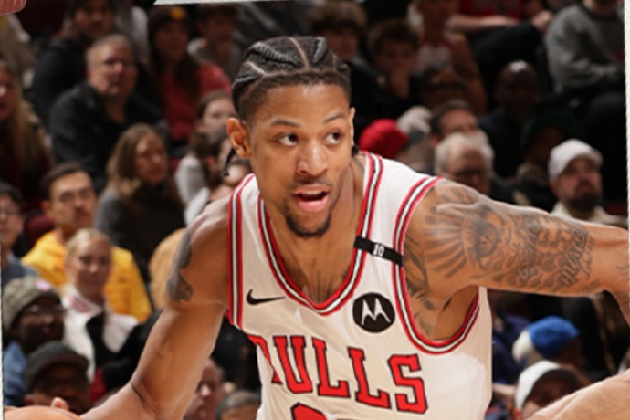 公牛隊(duì)官宣：杰倫 - 史密斯與達(dá)倫 - 特里互換球衣號(hào)碼