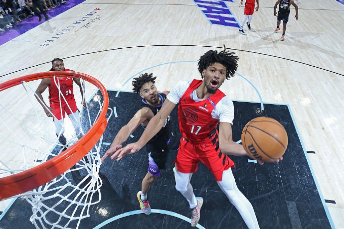 數(shù)據(jù)專(zhuān)家分析：開(kāi)拓者續(xù)約夏普，年限與金額或有限制