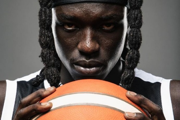 進(jìn)攻迷失！前NBA球員加布里埃爾單場(chǎng)15投僅3中，正負(fù)值-23創(chuàng)生涯恥辱