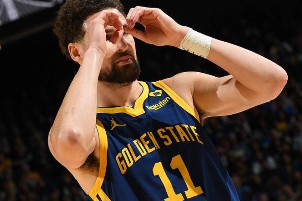 勇士三方交易困局：庫(kù)明加僵局與籃網(wǎng)的重建豪賭