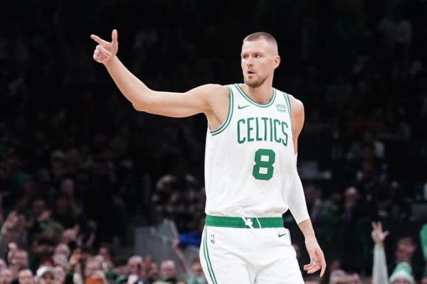 波爾津吉斯買斷加盟快船：底薪賭冠背后的風(fēng)險與機遇