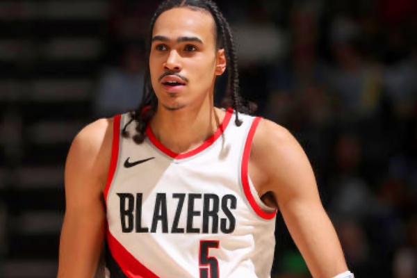 班頓的十字路口：自由球員的NBA堅守與海外選項