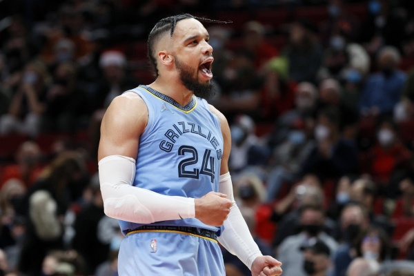 太陽新三叉戟正式亮相！布克誓言完成未竟事業(yè)，格林自信組合將令人驚訝